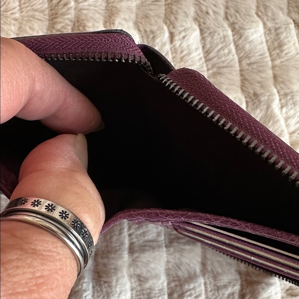 Bouletta Lugano Leather Wallet - Picture 7 of 8